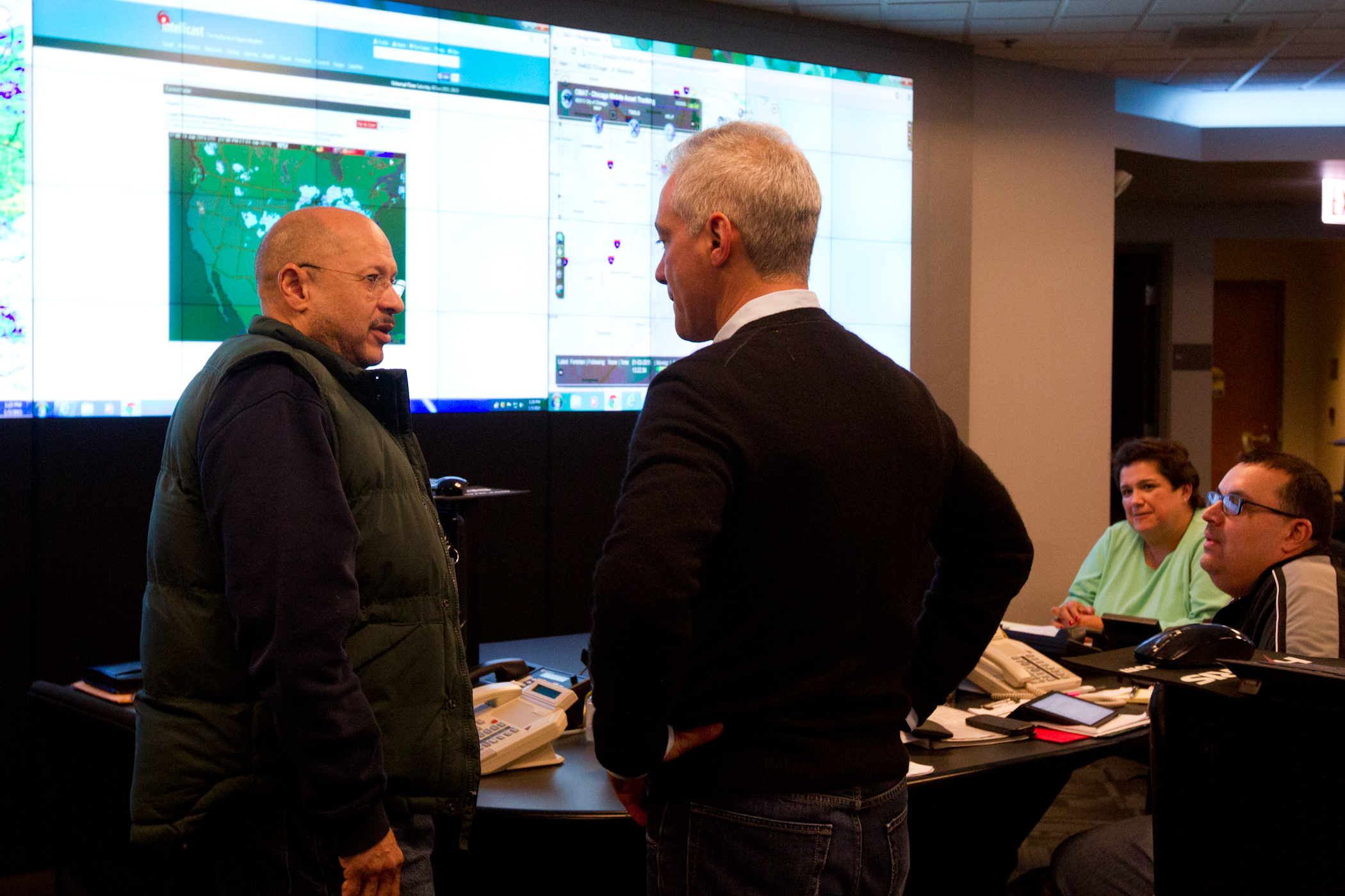 Photo Caption: Mayor Emanuel briefed on snow and ice removal operations.